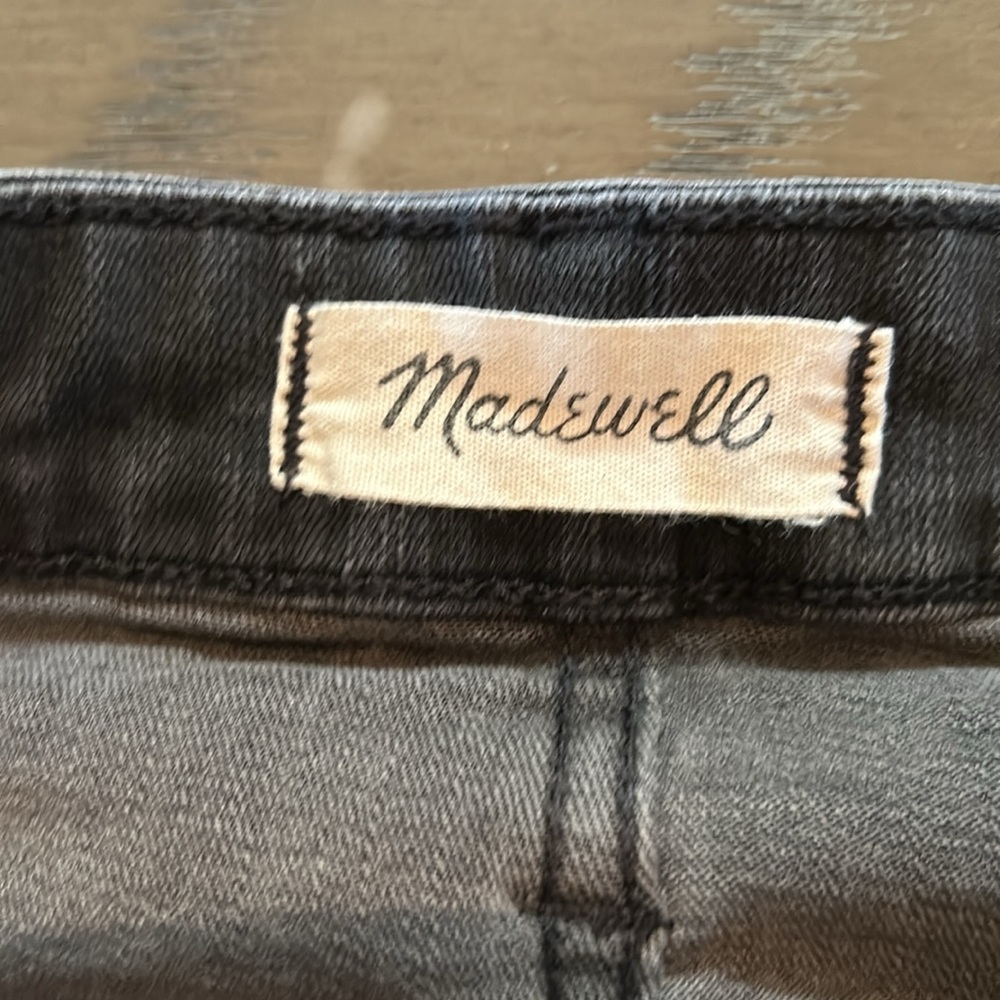 Madewell Curvy High Rise Skinny Jeans 5 Pockets Black Button & Studs. Ripped - Picture 5 of 9